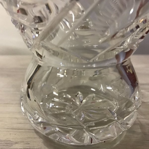 Alte Bleikristall- Vase mit Schleuderstern und Handschliff