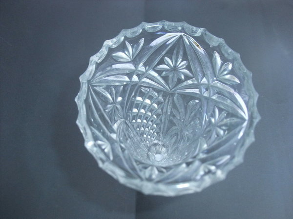 Alte Bleikristall Vase mit Schleuderstern Höhe 26 cm