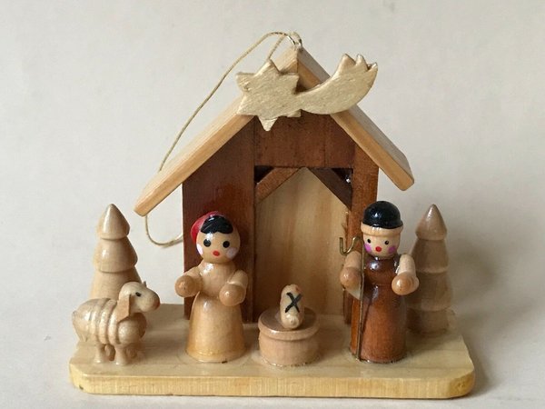 Christbaumschmuck hergestellt im Erzgebirge mit Holzfiguren handgearbeitet