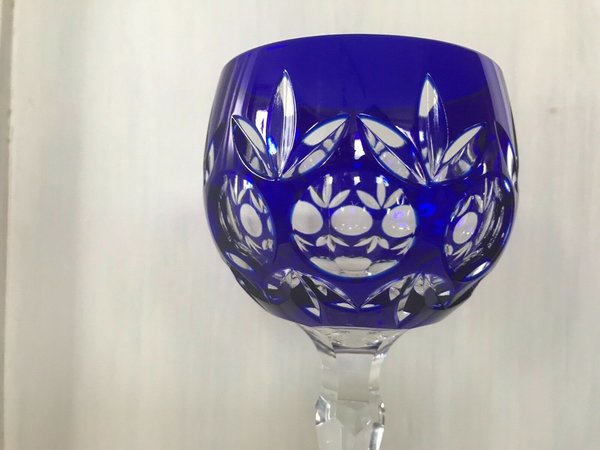 Altes Römerglas Weinrömer Bleikristall Stengelglas blau